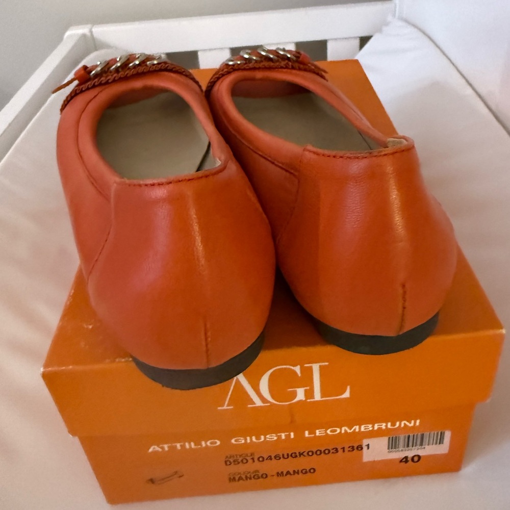 AGL ATTILIO GIUSTI LEOMBRUNI Mango Orange Leather Flats with Buckle Accents, 40 - Picture 7 of 10